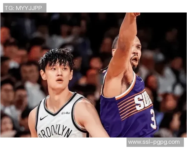 曾凡博回防失位被狄龙三分命中比赛局势瞬息万变